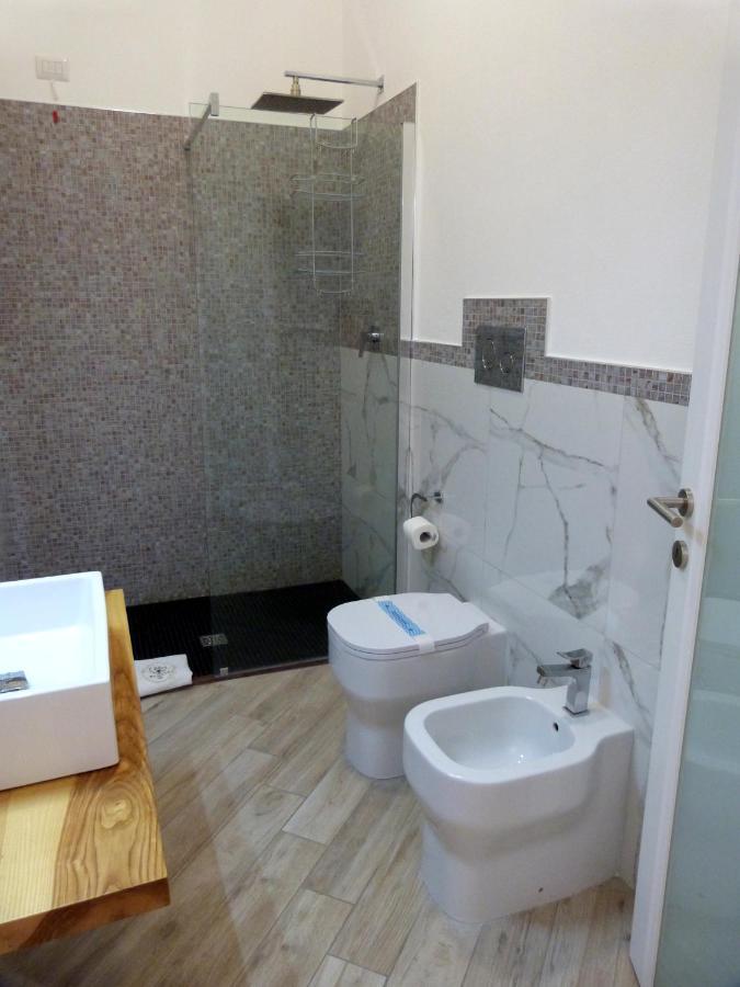 Clelia'S Boutique Rooms & Suites La Maddalena  Ngoại thất bức ảnh