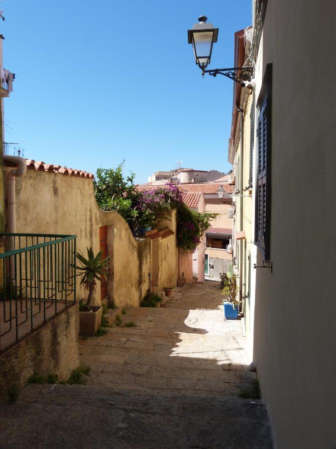 Clelia'S Boutique Rooms & Suites La Maddalena  Ngoại thất bức ảnh